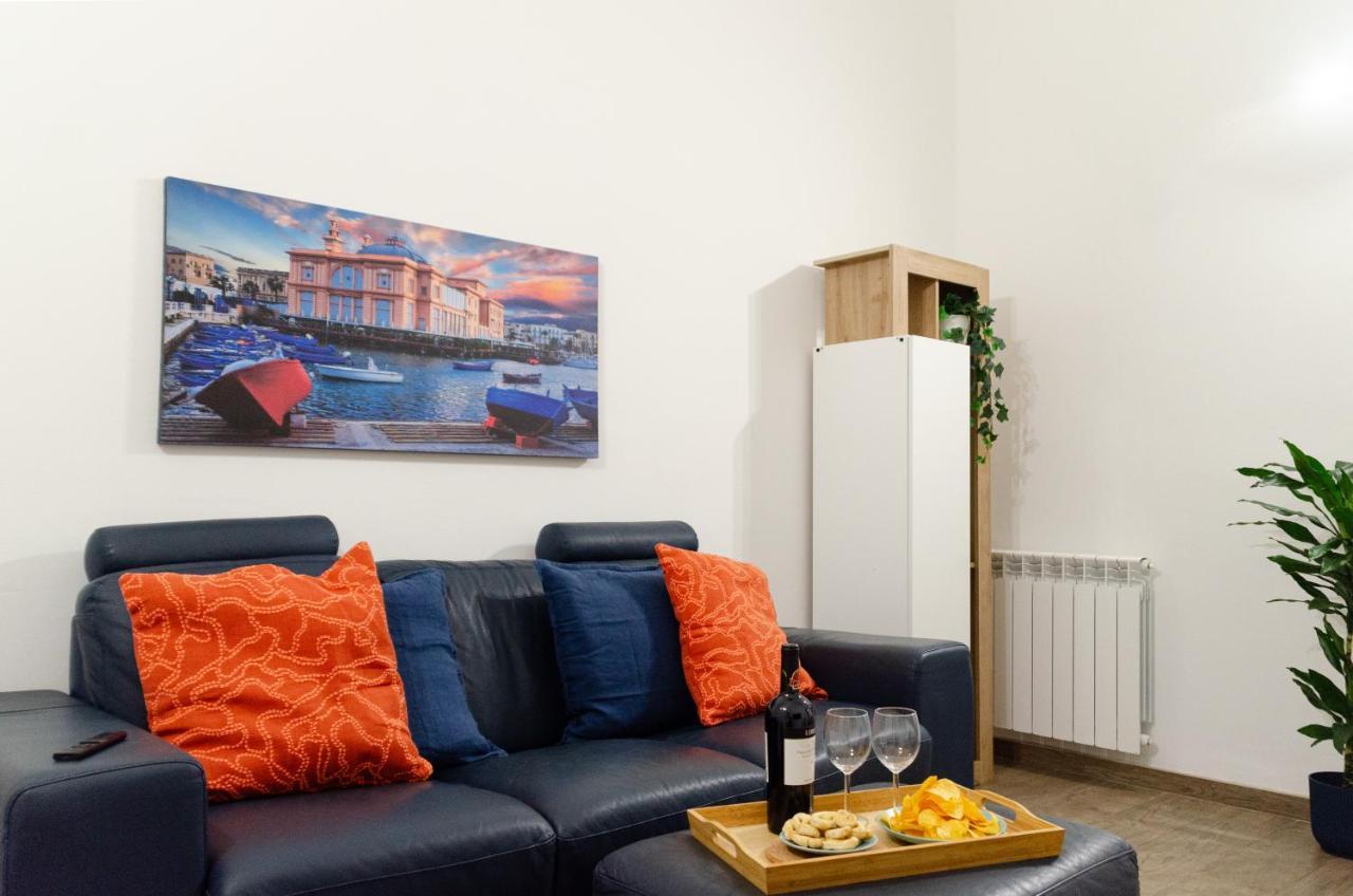 Modern Stone Apartment In The Heart Of バーリ エクステリア 写真