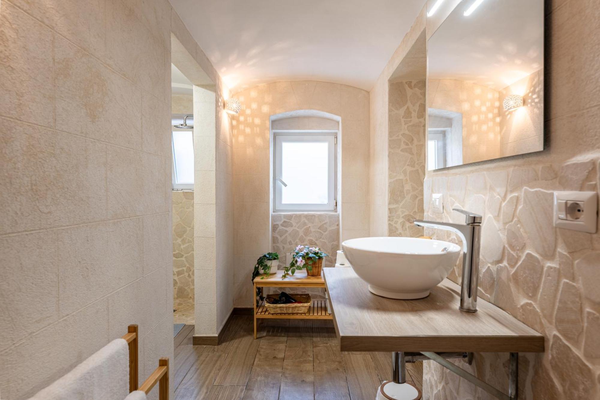 Modern Stone Apartment In The Heart Of バーリ エクステリア 写真