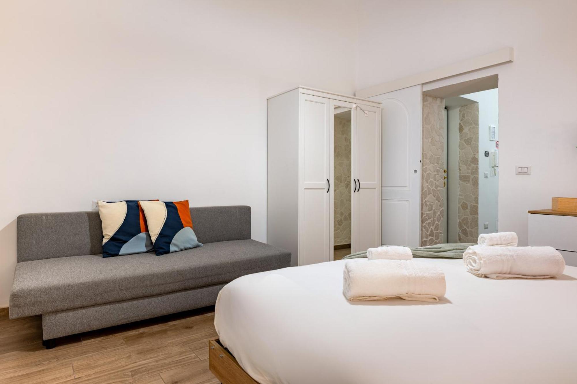 Modern Stone Apartment In The Heart Of バーリ エクステリア 写真