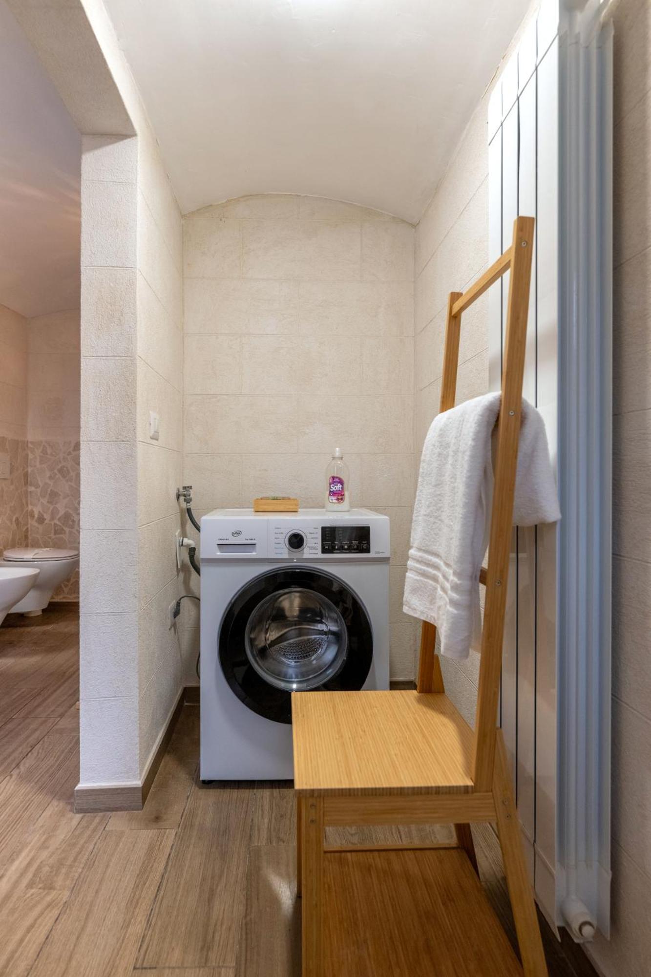Modern Stone Apartment In The Heart Of バーリ エクステリア 写真